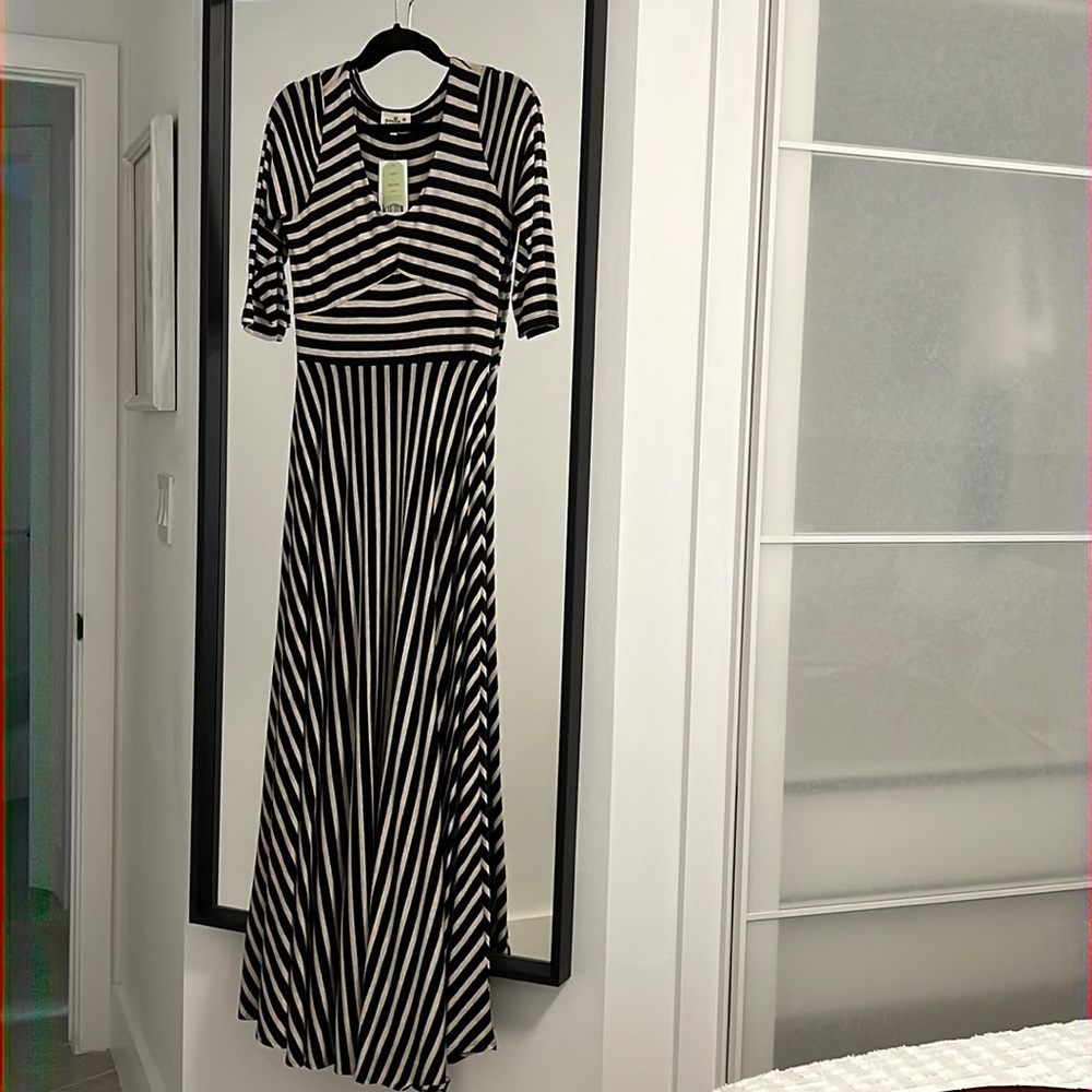 Beautiful maxi dress in beige and black stripes